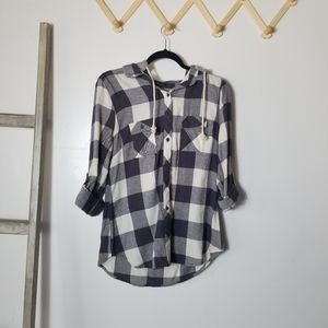 DOLLY & ESTHER BUFFALO PLAID BUTTON DOWN SHIRT WITH REMOVABLE HOOD SIZE LARGE